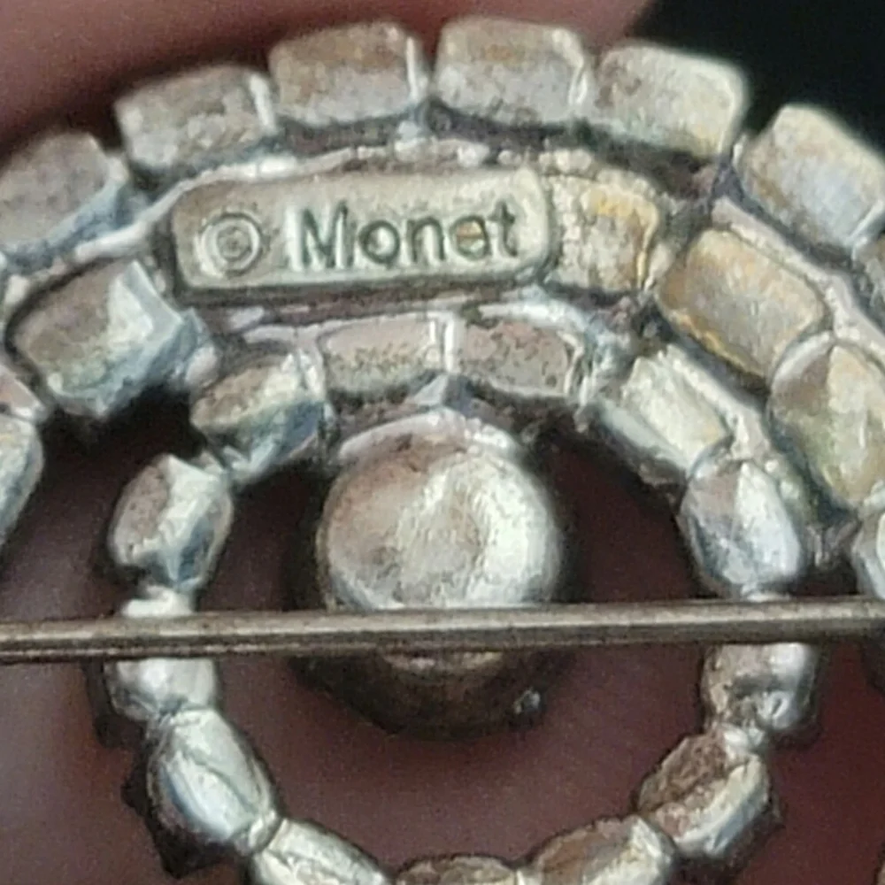 Monet this vintage